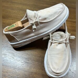 Hey Dude Women’s Size 8 Wendy Slub Canvas Natural Slip On Shoe